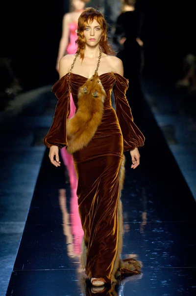 Look 25